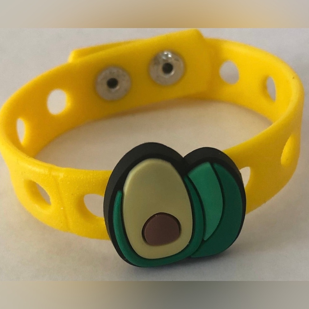 Avocado shoe charm bracelet | Latino, Mexican, and Chicano charms
SKU044
